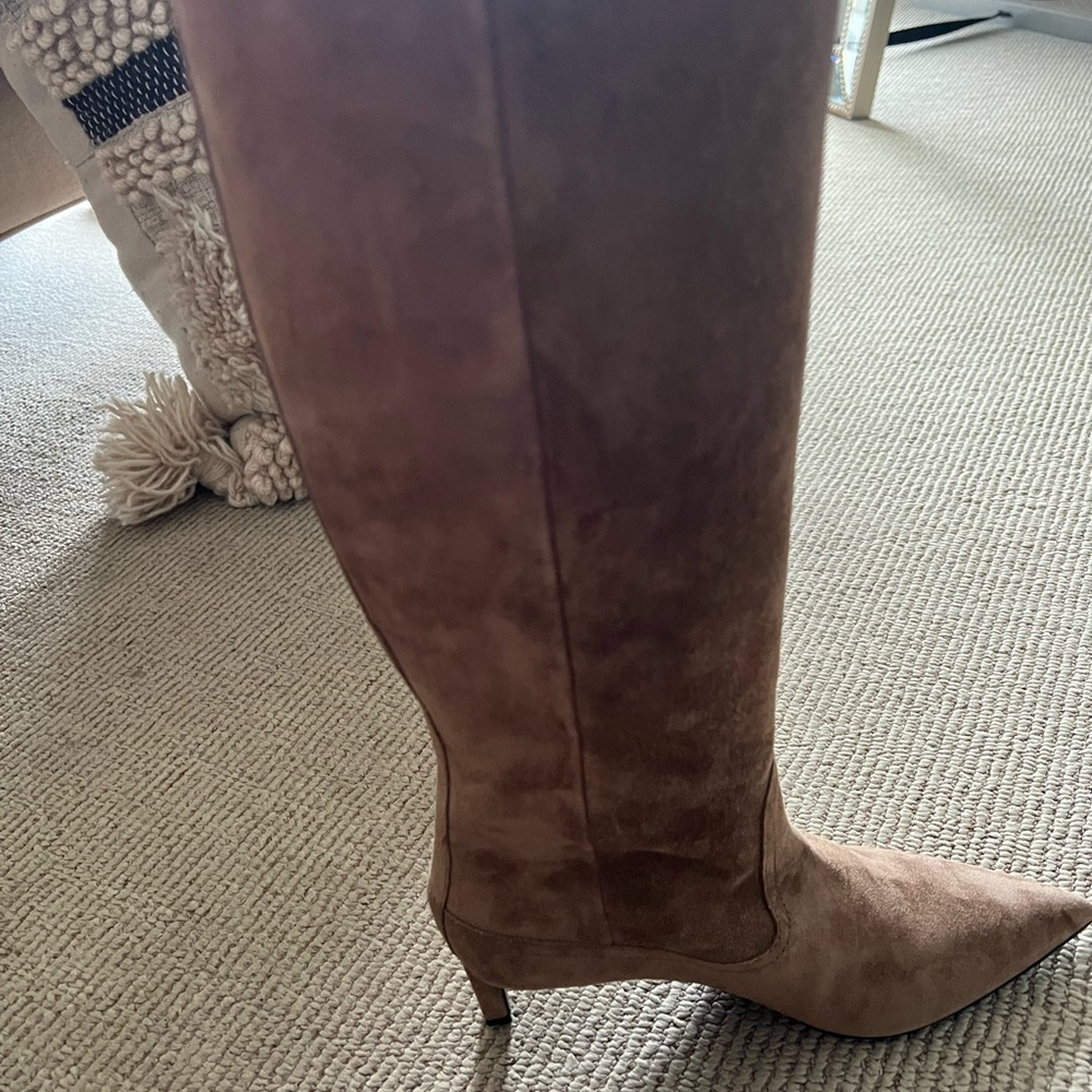 Brunello Cuccinelli kitten heel boots size 37